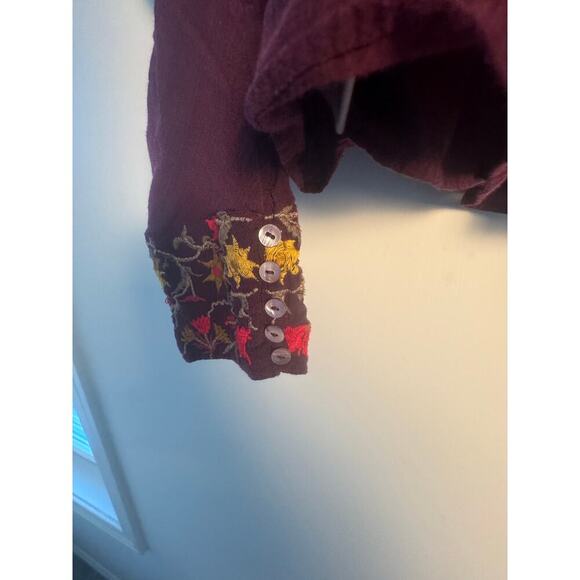 Free Poeple Women’s Ava 
Embroidered Pull Over V Neck Blouse Size Large - Picture 12 of 12